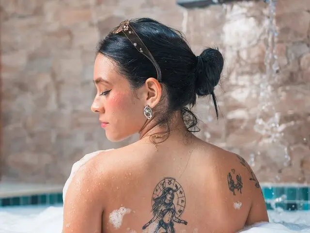 LolaWhile Porn Vip Show
